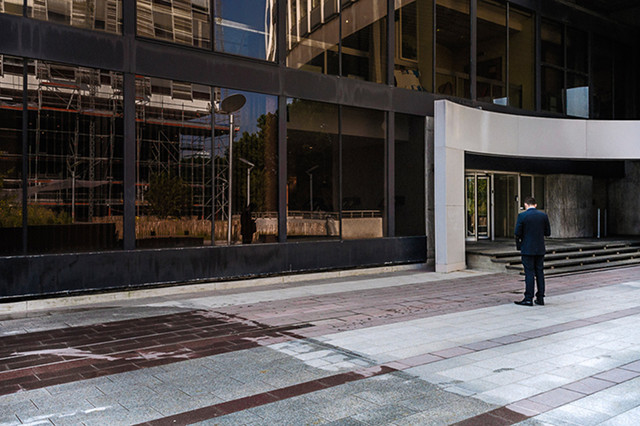 De la tragédie urbaine à la comédie humaine, Laurent Lavergne se nourrit de quiproquos en plein air De la tragédie urbaine à la comédie humaine, Laurent Lavergne se nourrit de quiproquos en plein air
