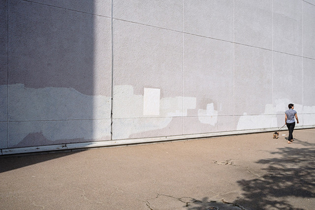 De la tragédie urbaine à la comédie humaine, Laurent Lavergne se nourrit de quiproquos en plein air De la tragédie urbaine à la comédie humaine, Laurent Lavergne se nourrit de quiproquos en plein air