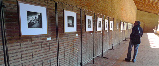 Exposition 8 Reg'ART, cloître des Jacobins © Compétence Photo