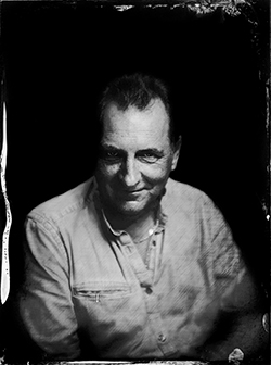 James Vil, directeur d'Art Photo Lab © Wilfried Thomas James Vil, directeur d'Art Photo Lab © Wilfried Thomas