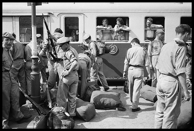 Quand Raymond Depardon faisait son service militaire… photographique Quand Raymond Depardon faisait son service militaire… photographique