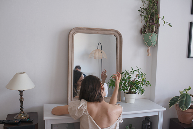 Les dessous de la mise en scène • volet n°3 • Comment utiliser un simple miroir pour vos photographies (photos et vidéo)