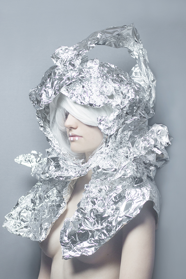 Re-cycle • épisode 10 : Papier aluminium • La série photographique racontée par Marion Saupin Re-cycle • épisode 10 : Papier aluminium • La série photographique racontée par Marion Saupin