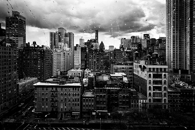 Les fantômes de New York envahissent La Place Les fantômes de New York envahissent La Place