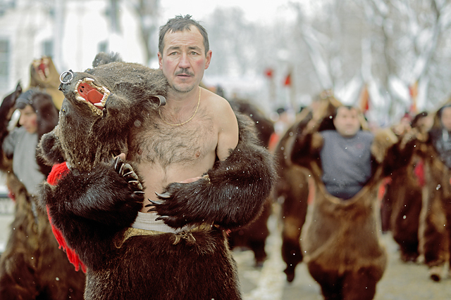 Alecsandra Dragoi (Roumanie), catégorie Culture • Youth Competition • 2013 Sony World Photography Awards Alecsandra Dragoi (Roumanie), catégorie Culture • Youth Competition • 2013 Sony World Photography Awards