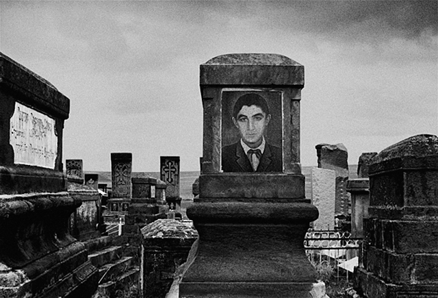 L’Arménie blessée vue par la photographe italienne Antonella Monzoni (interview) L’Arménie blessée vue par la photographe italienne Antonella Monzoni (interview)