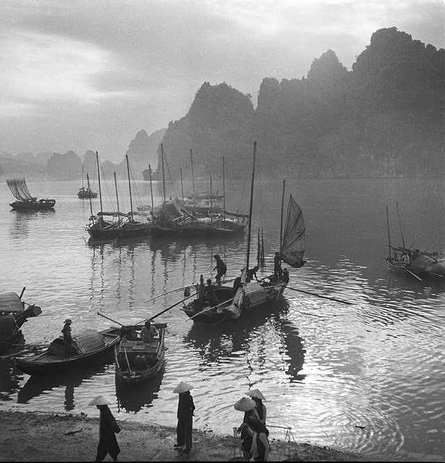 1953, Viêt-Nam, baie d'Along © Raymond Cauchetier