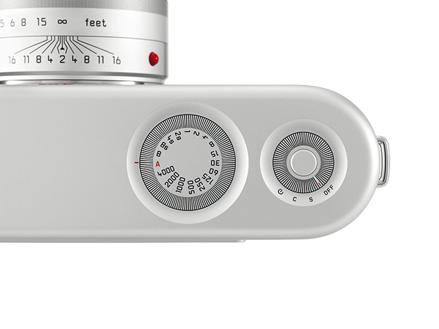 Leica M for (RED) : l'exemplaire unique designé par Jonathan Ive et Marc Newson