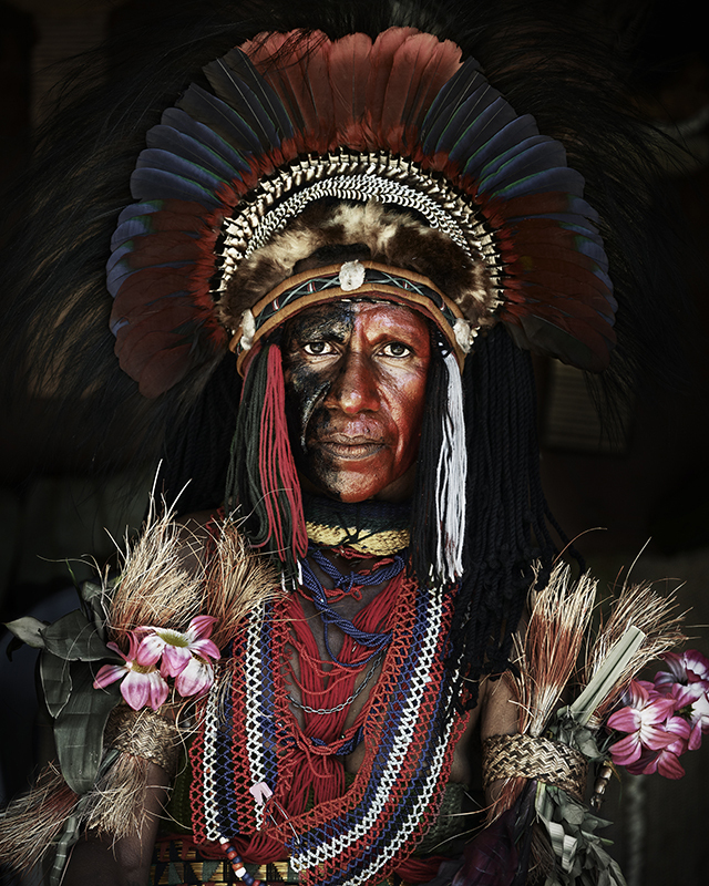 Ces tribus qui risquent de disparaître, par Jimmy Nelson, président du jury de la Bourse photographique Bistro 2014