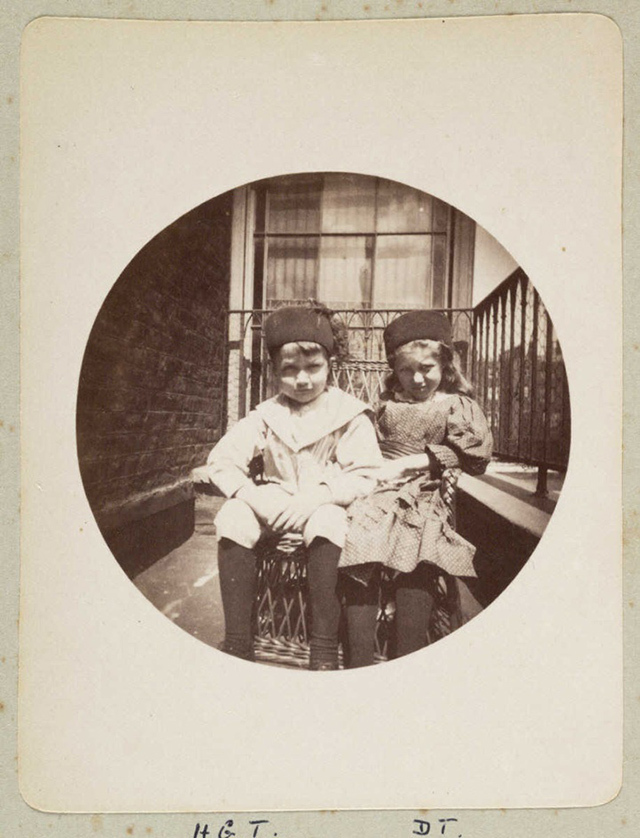 Des clichés du XIXe siècle réalisés par les premiers photographes amateurs Des clichés du XIXe siècle réalisés par les premiers photographes amateurs
