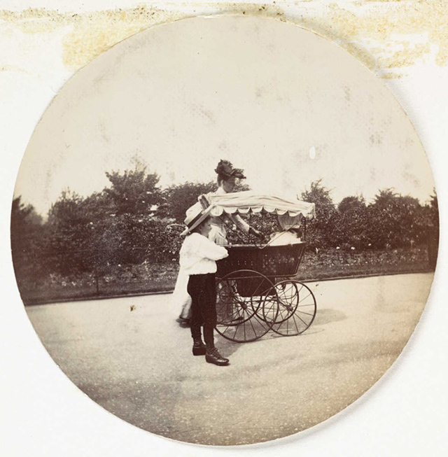Des clichés du XIXe siècle réalisés par les premiers photographes amateurs Des clichés du XIXe siècle réalisés par les premiers photographes amateurs