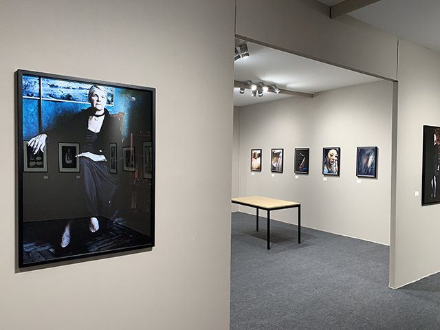 J-1 : Françoise Huguier, la Grande Exposition • Le Salon de la Photo 2022 en images J-1 : Françoise Huguier, la Grande Exposition • Le Salon de la Photo 2022 en images