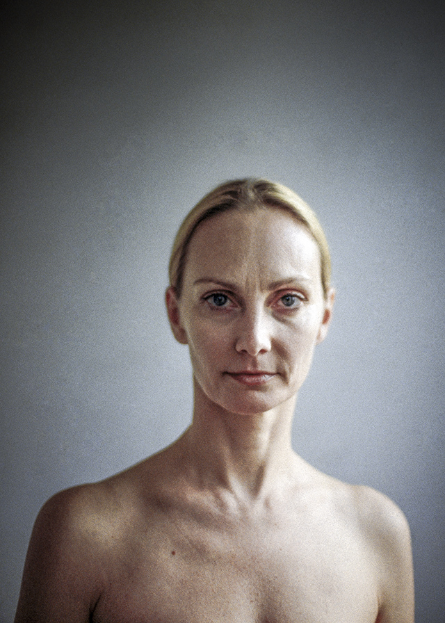 La série "Nue" de Martine Marras exposée sur le stand de Compétence Photo