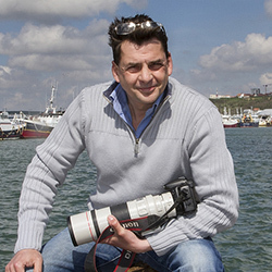Votez pour "Des hommes à la mer" de Frédéric Briois aux Zooms 2015 du Salon de la Photo Votez pour "Des hommes à la mer" de Frédéric Briois aux Zooms 2015 du Salon de la Photo