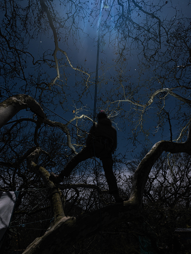 Résurgence • épisode 2 : Voyage astral • La série photographique racontée par Alexis Pichot Résurgence • épisode 2 : Voyage astral • La série photographique racontée par Alexis Pichot