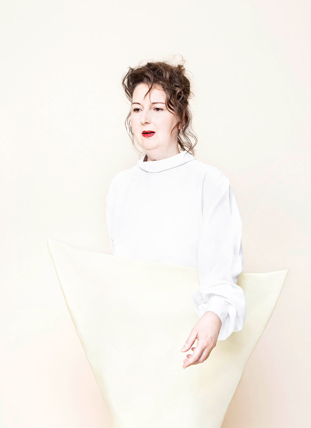 Laura Bonnefous, premier prix de l'édition 2015 du Prix Picto de la Mode