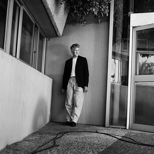 B • Atsikal © Richard Schroeder, David Lynch, 2002