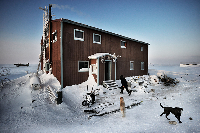 Le Festival Photo La Gacilly expose le grand froid venu de l'Est Le Festival Photo La Gacilly expose le grand froid venu de l'Est