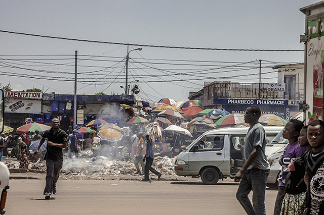 Le photographe Sammy Baloji expose les fragments de l’histoire de la République Démocratique du Congo au Point du Jour