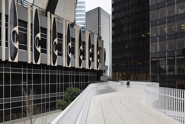 Omniprésence ou absence urbaine, face à face entre les photographes Lucie Jean et Alexis Paoli Omniprésence ou absence urbaine, face à face entre les photographes Lucie Jean et Alexis Paoli