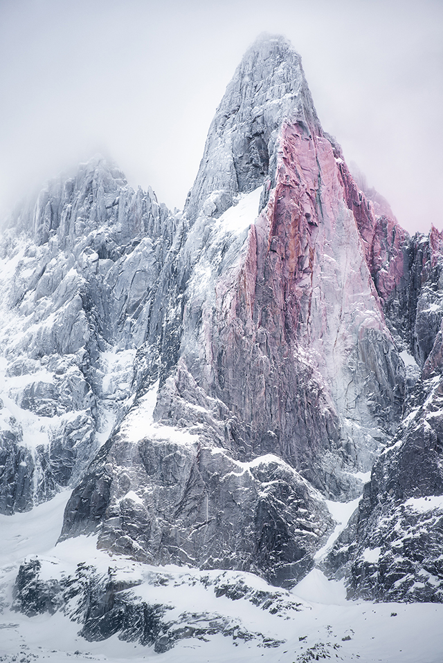 En décembre, ayez recours à un téléobjectif en montagne