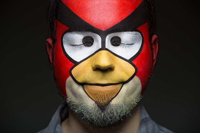 2D or not 2D • Alexander Khokhlov, Valeriya Kutsan et Veronica Ershova (série et vidéo) 2D or not 2D • Alexander Khokhlov, Valeriya Kutsan et Veronica Ershova (série et vidéo)