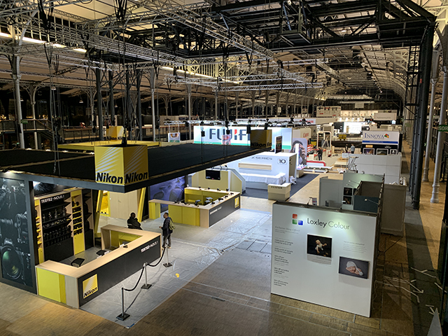 J-1 : Montage • Le Salon de la Photo 2022 en images