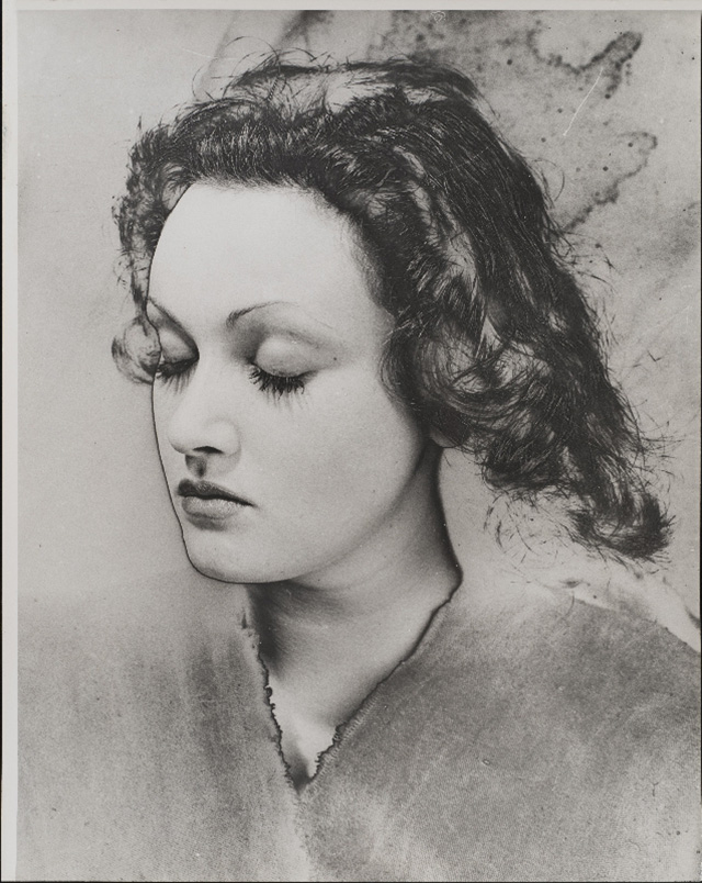C • Galerie Sophie Scheidecker © Erwin Blumenfeld, Manina, Paris, 1936