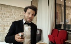 Sean Bullshit signe pour la saison 2 d'Arlala (vidéo épisode zéro) Sean Bullshit signe pour la saison 2 d'Arlala (vidéo épisode zéro)