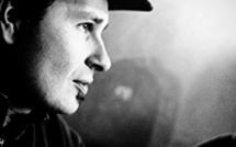 My hat is not American. It’s an Australian one. My hat is not American. It’s an Australian one.