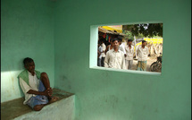 En attendant le bus • Régis David En attendant le bus • Régis David