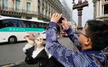 "Les touristes de l'Opéra", une photographie de "Droit à l'image", la série racontée par Cédric Roux (8/10) "Les touristes de l'Opéra", une photographie de "Droit à l'image", la série racontée par Cédric Roux (8/10)