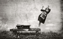 Cet été, mille et un regards d'enfants s'emparent de La Place des photographes à Arles Cet été, mille et un regards d'enfants s'emparent de La Place des photographes à Arles