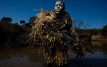 Au coeur du quotidien des rangers, par Bret Stirton, à Visa pour l'Image (3/4) Au coeur du quotidien des rangers, par Bret Stirton, à Visa pour l'Image (3/4)