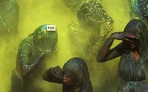 Xavier Zimbardo au sein de la grande fête hindoue, Holi Xavier Zimbardo au sein de la grande fête hindoue, Holi