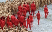 Spencer Tunick met l'Opéra de Munich à nu