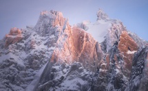 En décembre, ayez recours à un téléobjectif en montagne