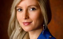 Téléchargez le gabarit pour fabriquer un ring flash géant de 1,8 m de diamètre Téléchargez le gabarit pour fabriquer un ring flash géant de 1,8 m de diamètre