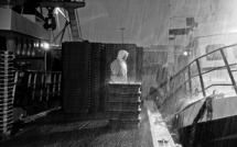 Votez pour "Des hommes à la mer" de Frédéric Briois aux Zooms 2015 du Salon de la Photo Votez pour "Des hommes à la mer" de Frédéric Briois aux Zooms 2015 du Salon de la Photo