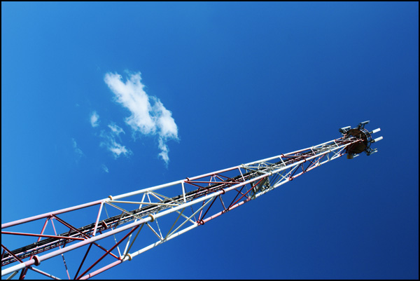 20110330185840_samira_osterop___la_terre_tourne.jpg 20110330185840_samira_osterop___la_terre_tourne.jpg