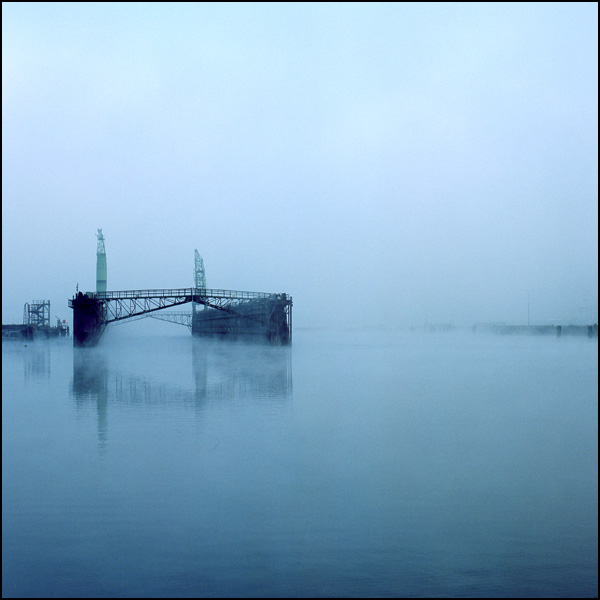 20110330155118_blue_morning.jpg 20110330155118_blue_morning.jpg