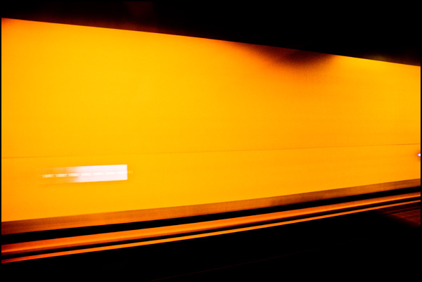 20110331223303_yellow_underground___cyril_reze.jpg 20110331223303_yellow_underground___cyril_reze.jpg