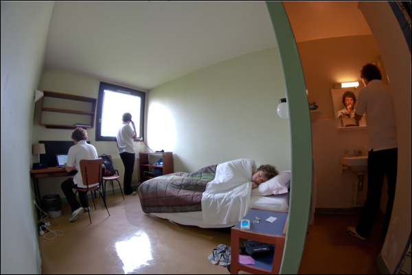 20110603213444_bienvenue_dans_ma_chambre_universitaire 20110603213444_bienvenue_dans_ma_chambre_universitaire