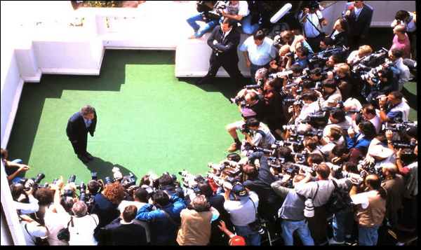 20110601115701_devant_les_photographes 20110601115701_devant_les_photographes