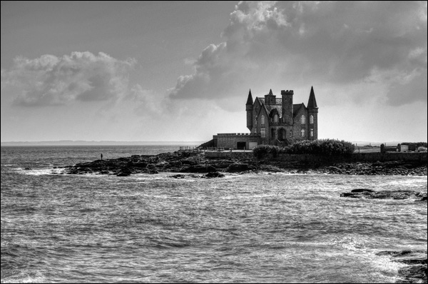 20110606183042_chateau_turpault_n_b 20110606183042_chateau_turpault_n_b