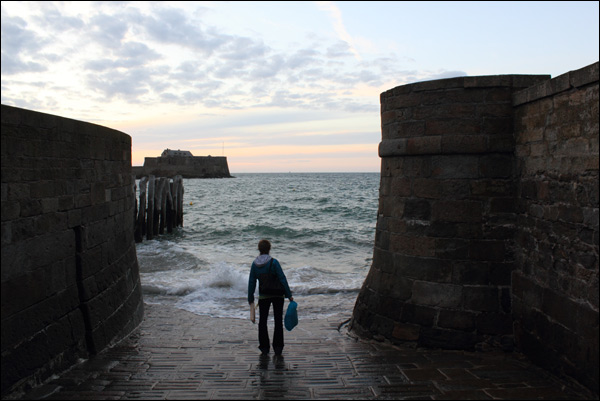 20110608185413_chez_moi_dans_6_heures 20110608185413_chez_moi_dans_6_heures