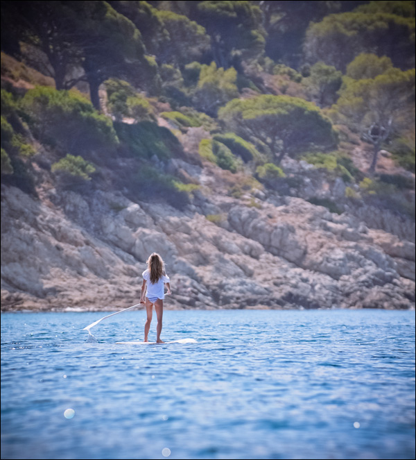 20110720184229_seule_et_heureuse_carre 20110720184229_seule_et_heureuse_carre