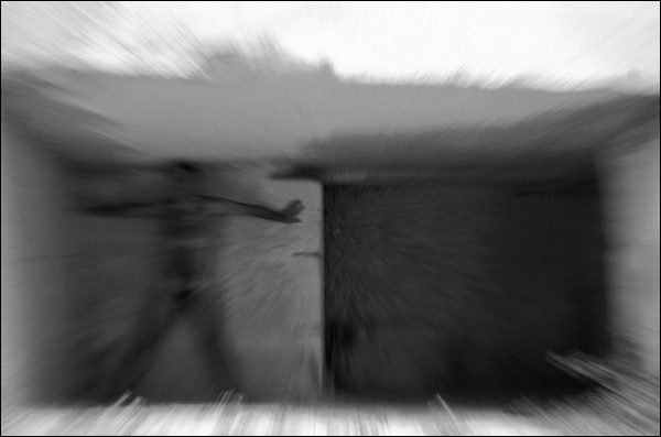 20110731113638_nous_avancons_tous_dans_la_vie_en_aveugle__ 20110731113638_nous_avancons_tous_dans_la_vie_en_aveugle__