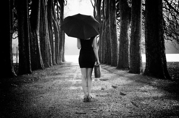 20120308095823_fille_a_la_valise 20120308095823_fille_a_la_valise