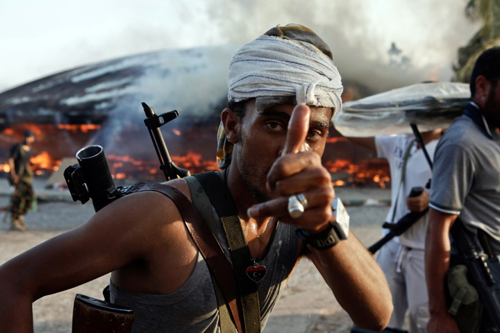 REPORTAGE • Eric Bouvet REPORTAGE • Eric Bouvet